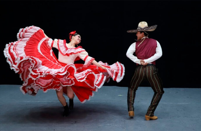 Ballet Folklórico de la Universidad de Guanajuato celebra 40 años con “Tradiciones vivas” en el Teatro Juárez