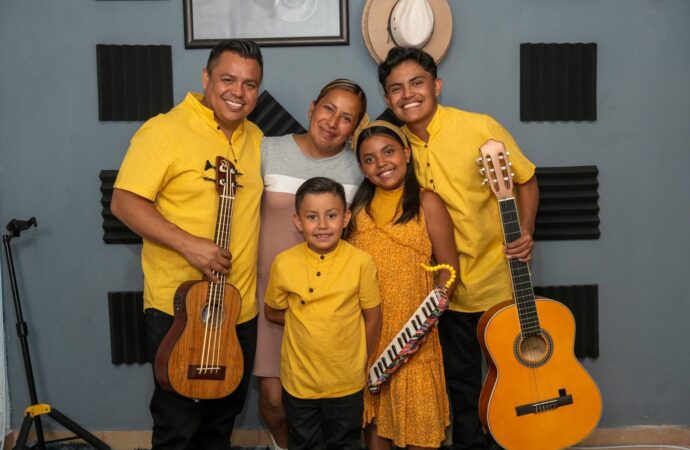 Cervantino 2025 vibra con Mily Bros y Los Aguascalientes