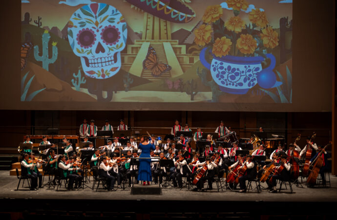 Disfrutan concierto latinoamericano en León