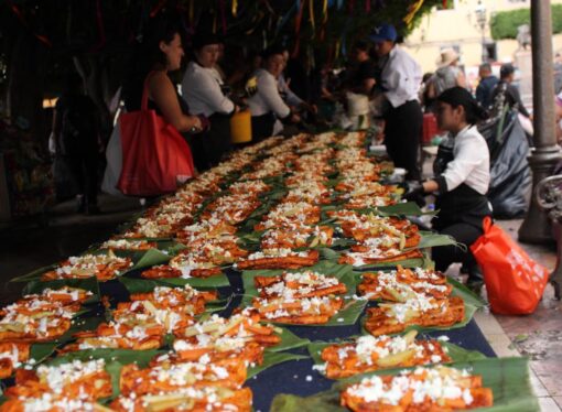 Guanajuato huele a chile, queso y tradición con el arranque del Festival de la Enchilada 2026
